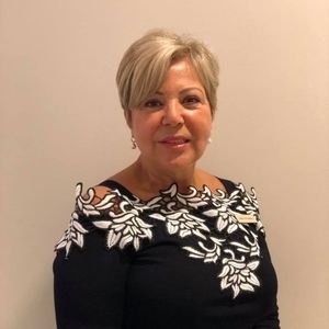 Meet your Posher, Pina